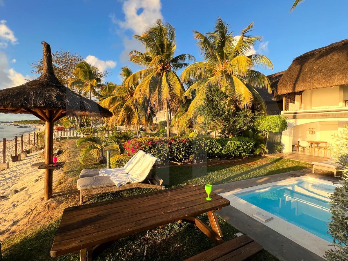 Caro'S Beachfront Trou aux Biches Exterior photo