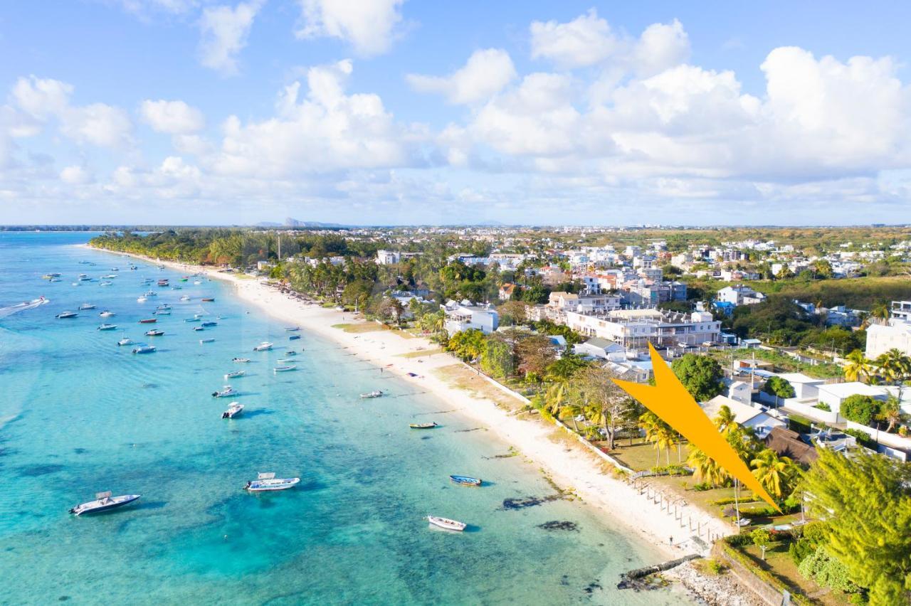 Caro'S Beachfront Trou aux Biches Exterior photo