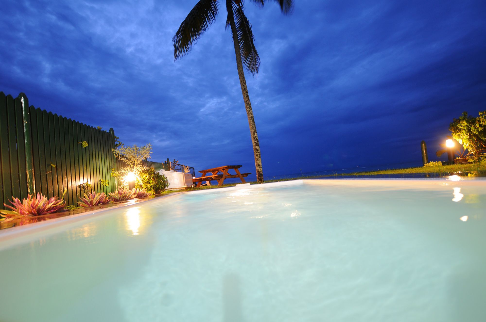 Caro'S Beachfront Trou aux Biches Exterior photo